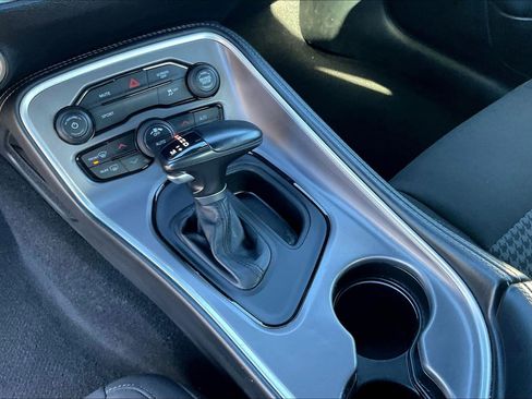 Certified 2022 Dodge Challenger SXT image 16