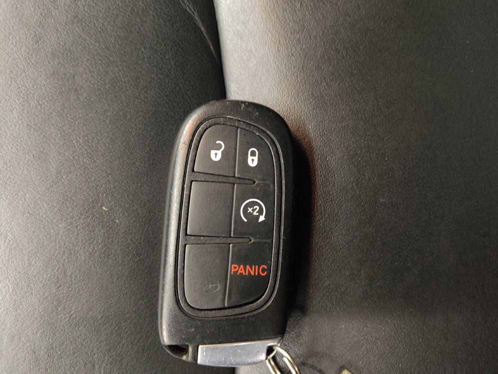 Used 2015 Jeep Cherokee Limited w/ Trailer Tow Group AWD/4WD image 32