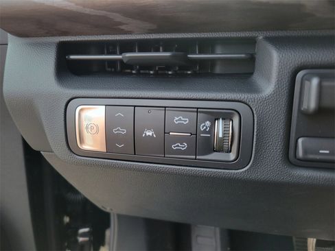 New 2025 GMC Sierra EV Denali image 13