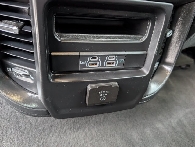 Used 2021 RAM 1500 Laramie AWD/4WD image 15