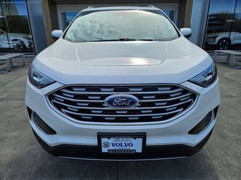 Used 2019 Ford Edge Titanium AWD/4WD image 2