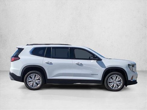 Used 2024 GMC Acadia Elevation image 4