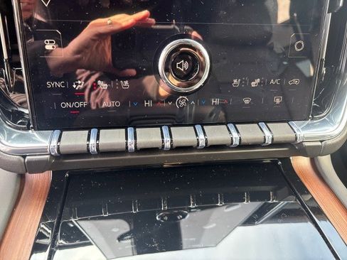 New 2026 GMC Yukon XL Denali image 22