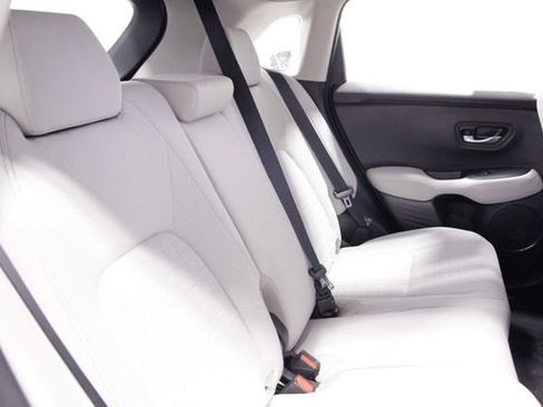 Certified 2023 Honda HR-V LX image 19