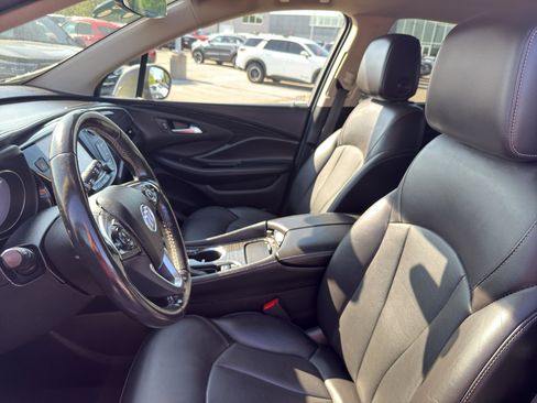 Used 2018 Buick Envision Essence w/ LPO, Cargo Package FWD image 25