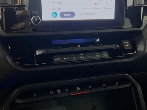 Used 2025 Toyota Tundra SR image 26