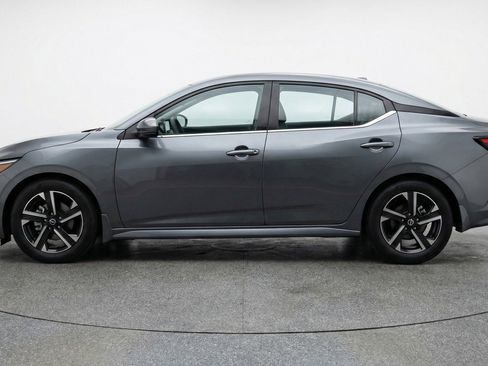 Used 2025 Nissan Sentra SV FWD image 5