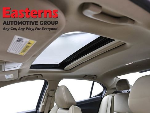 Used 2020 Acura TLX FWD image 34