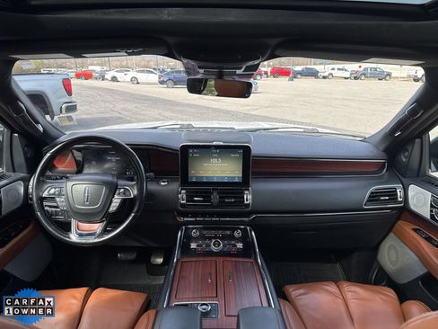Used 2021 Lincoln Navigator Reserve w/ Luxury Package image 25