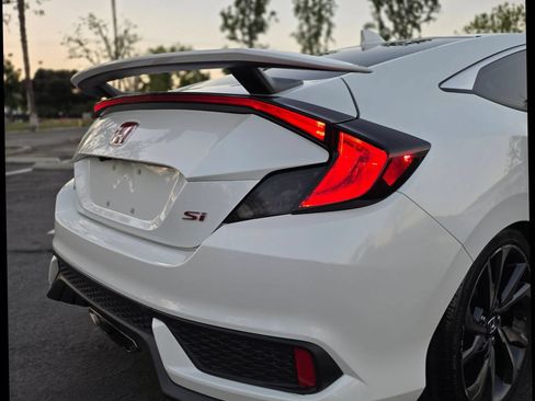Used 2017 Honda Civic Si image 10