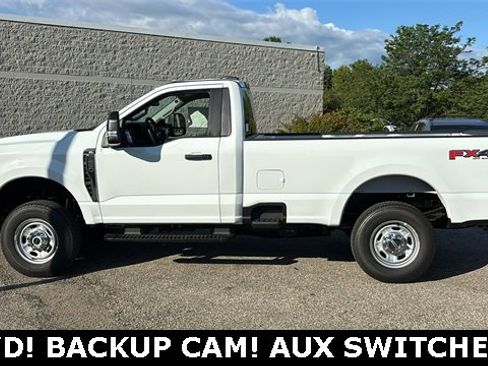 New 2026 Ford F250 XL w/ FX4 Off-Road Package image 3