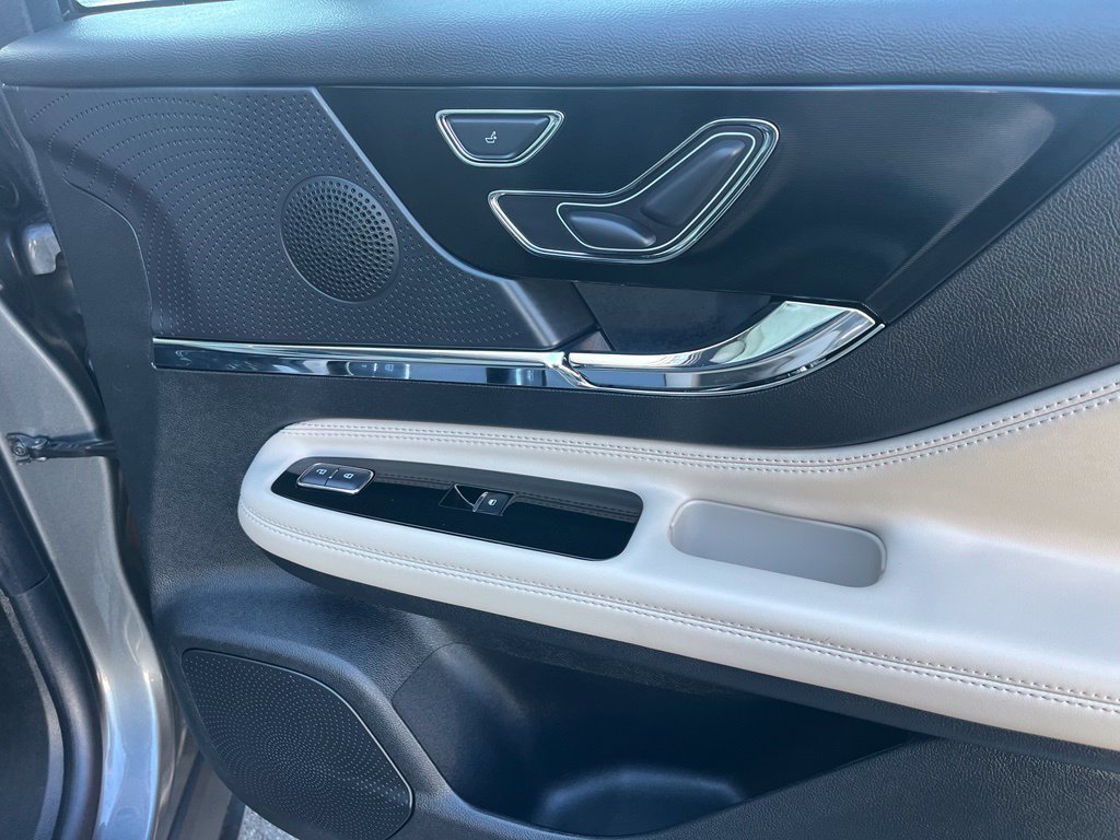 Used 2025 Lincoln Corsair AWD image 22