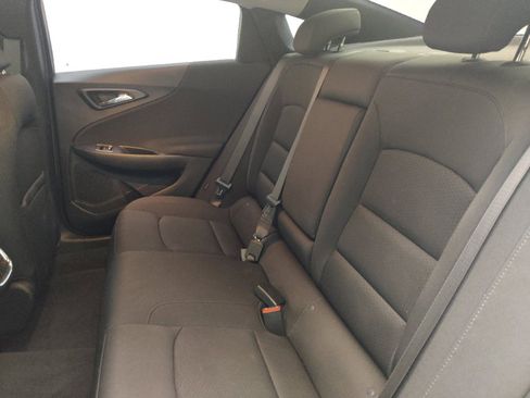 Used 2019 Chevrolet Malibu LT w/ Driver Confidence Package II FWD image 18