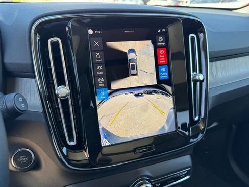 New 2026 Volvo XC40 B5 Plus w/ Protection Package Premier image 27