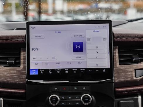 Used 2024 Ford Expedition Max Limited image 17