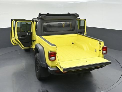 Used 2023 Jeep Gladiator Mojave AWD/4WD image 61