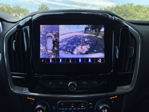 Used 2020 Chevrolet Traverse Premier w/ Redline Edition FWD image 23