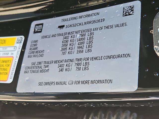 Used 2024 GMC Yukon AT4 w/ Technology Package AWD/4WD image 27