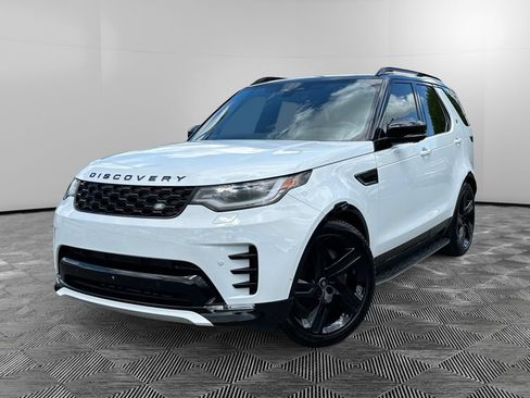 Used 2024 Land Rover Discovery Dynamic SE AWD/4WD image 1