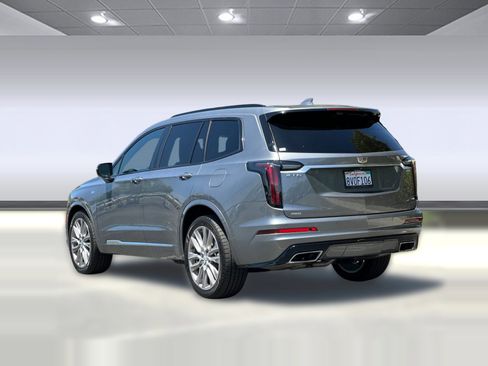 Used 2021 Cadillac XT6 Sport AWD/4WD image 3