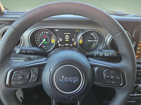 Used 2023 Jeep Wrangler Unlimited w/ 8.4" Radio Group AWD/4WD image 24