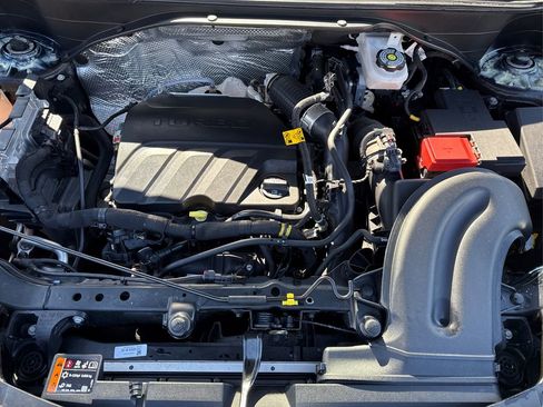 Used 2023 Buick Encore GX Select w/ Sport Touring Package image 13