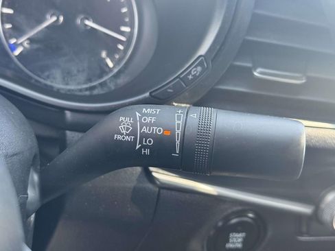 Used 2024 MAZDA MAZDA3 s image 22