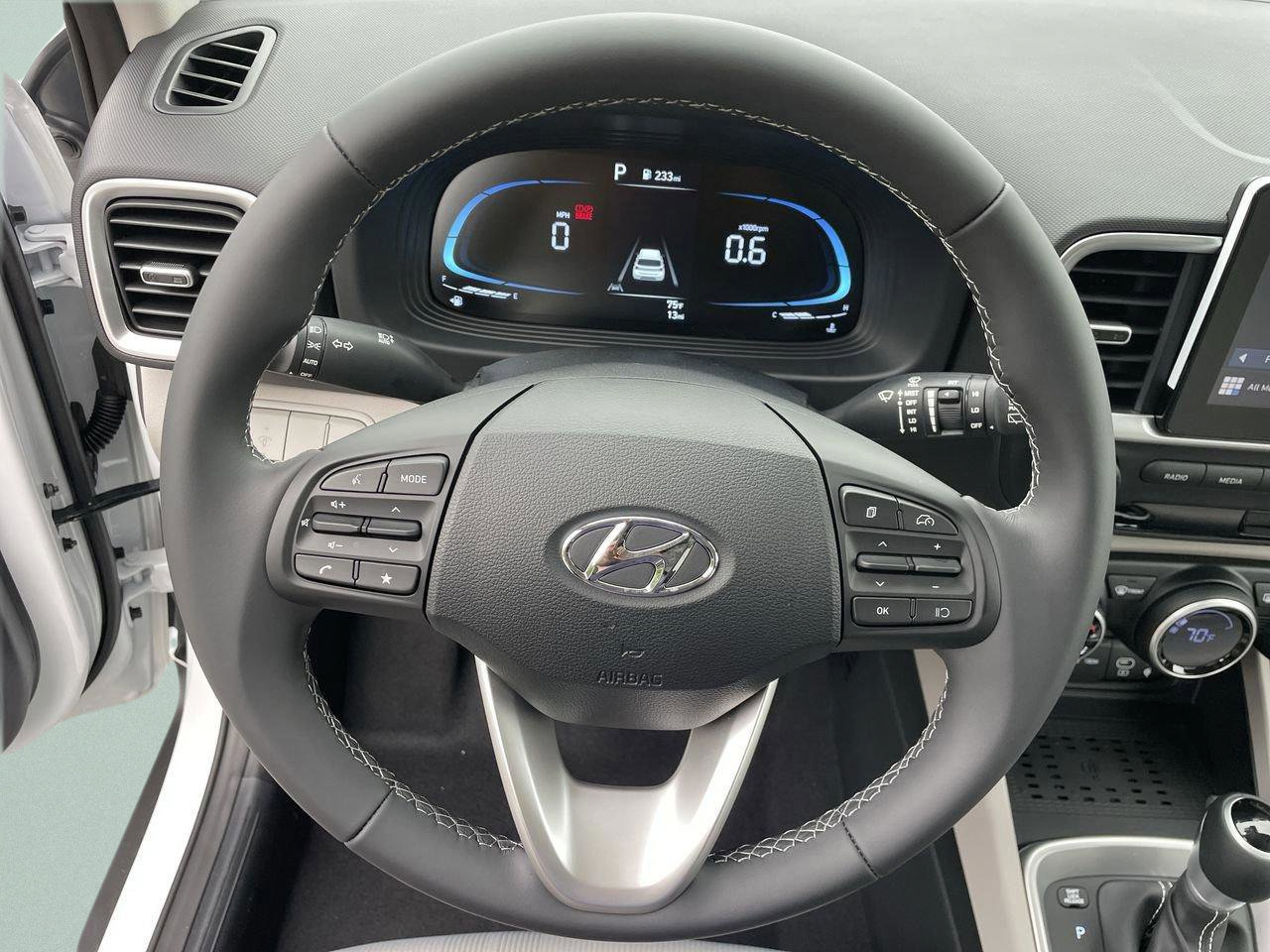 New 2026 Hyundai Venue SEL FWD image 37
