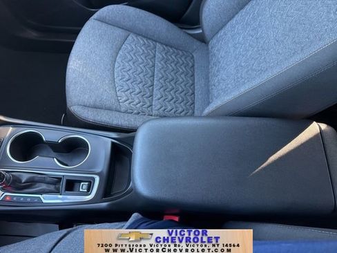 Used 2022 Chevrolet Equinox LT image 25