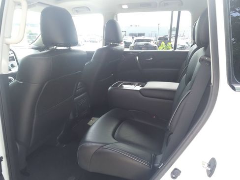 Used 2024 INFINITI QX80 Luxe AWD/4WD image 21