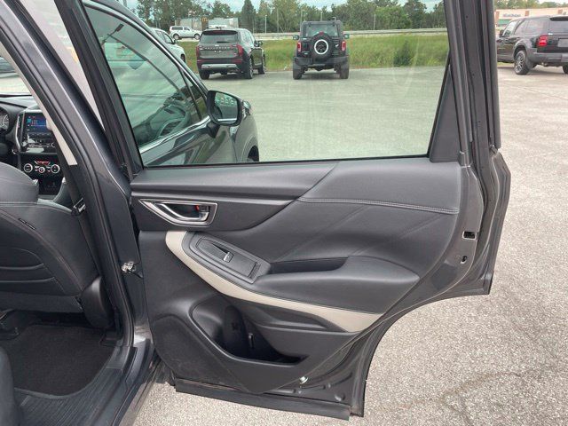 Used 2023 Subaru Forester Limited AWD/4WD image 49