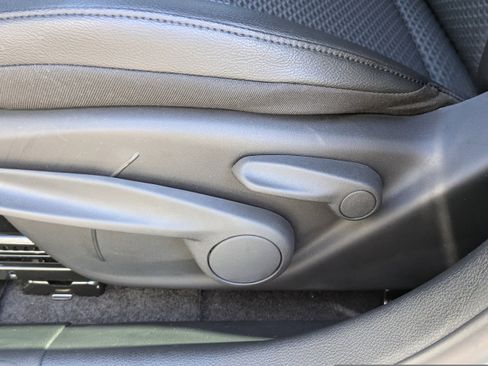 New 2026 Jeep Compass Latitude image 21