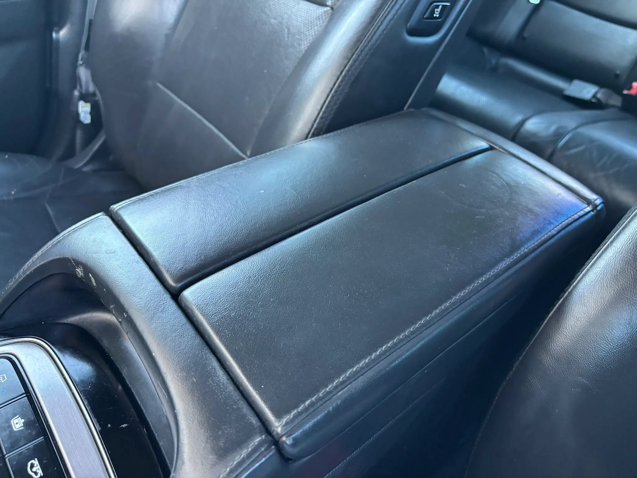 Used 2014 Hyundai Equus Signature RWD image 41