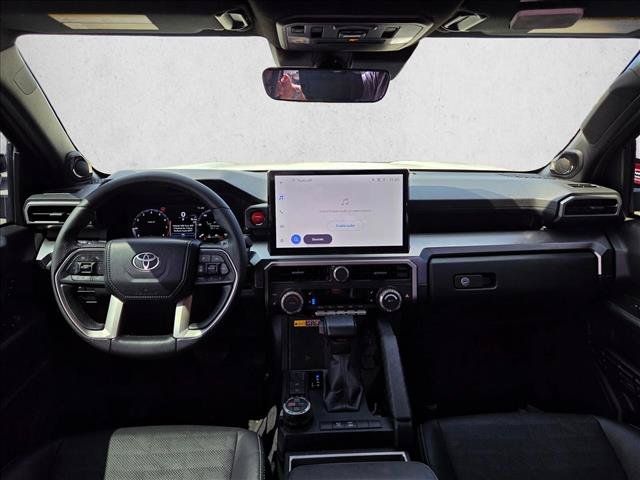 Used 2025 Toyota 4Runner TRD Off-Road Premium AWD/4WD image 16