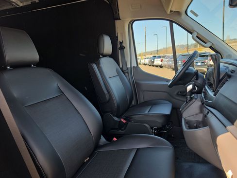New 2026 Ford Transit 250 148 Medium Roof image 17