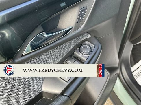 Used 2025 Chevrolet TrailBlazer LT AWD/4WD image 11
