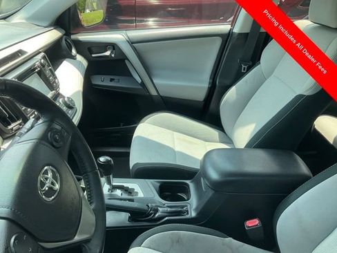 Used 2016 Toyota RAV4 XLE FWD image 9