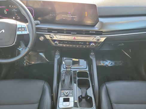 Used 2024 Kia Telluride S image 18