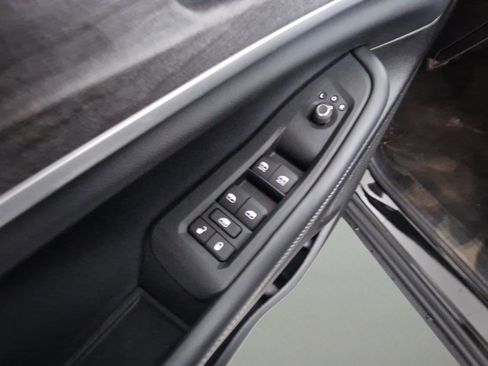 New 2025 Jeep Grand Cherokee L Limited w/ Luxury Tech Group II image 13