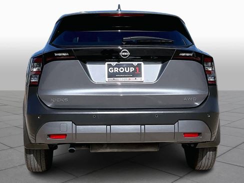 Used 2025 Nissan Kicks S w/ Charging Package image 4