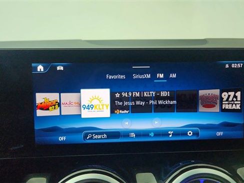 Used 2025 Mercedes-Benz GLA 250 4MATIC image 51