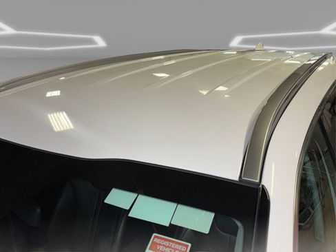 Used 2024 Kia Sorento S image 12