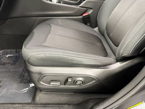 Used 2024 Jeep Grand Cherokee Laredo X RWD image 19