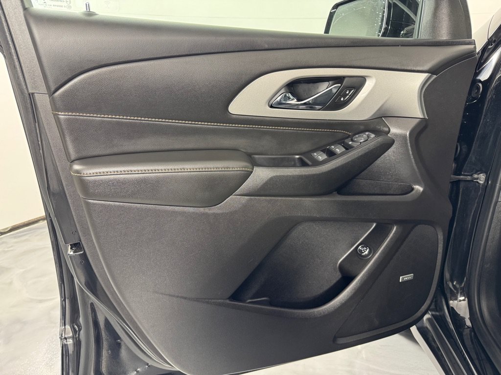 Used 2019 Chevrolet Traverse LT w/ LT Premium Package FWD image 10