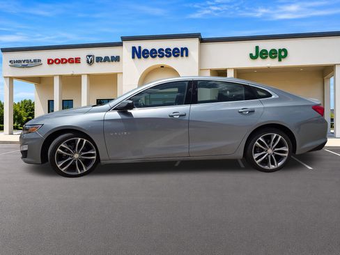 Used 2023 Chevrolet Malibu LT FWD image 4
