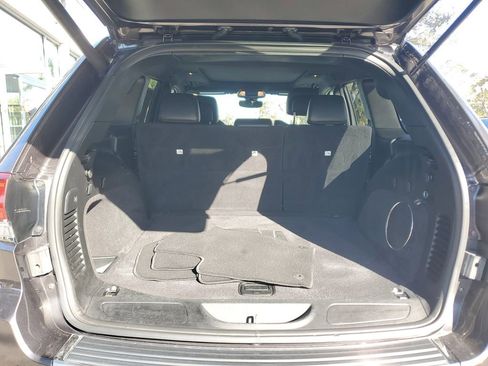 Used 2020 Jeep Grand Cherokee Limited w/ Luxury Group II image 26