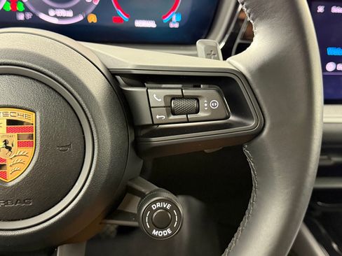 New 2026 Porsche Cayenne Coupe image 23