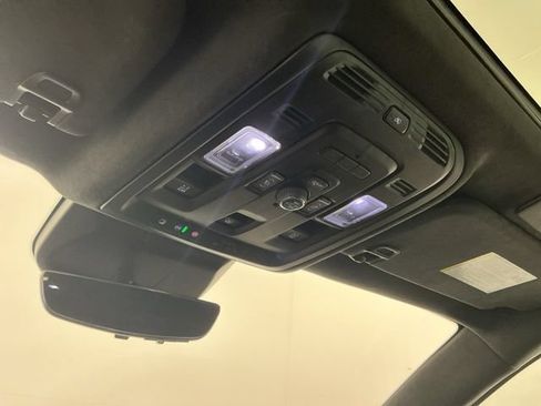 Used 2023 Cadillac Escalade ESV V w/ LPO, Floor Liner Package AWD/4WD image 23