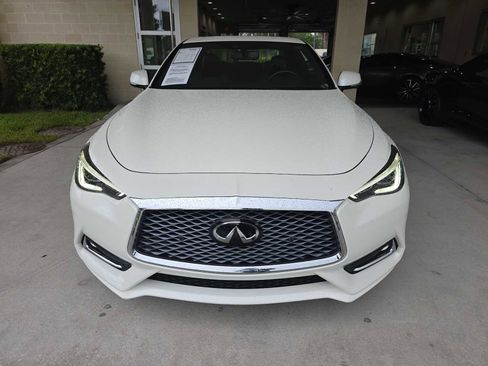 Used 2022 INFINITI Q60 3.0t Luxe w/ Essential Package image 2