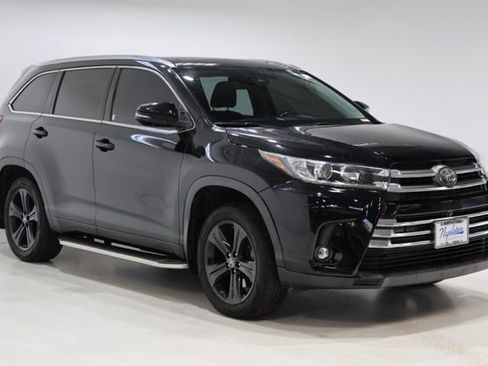 Used 2019 Toyota Highlander Limited Platinum AWD/4WD image 1